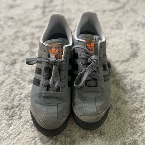 Adidas Samoa Sneakers - size 4